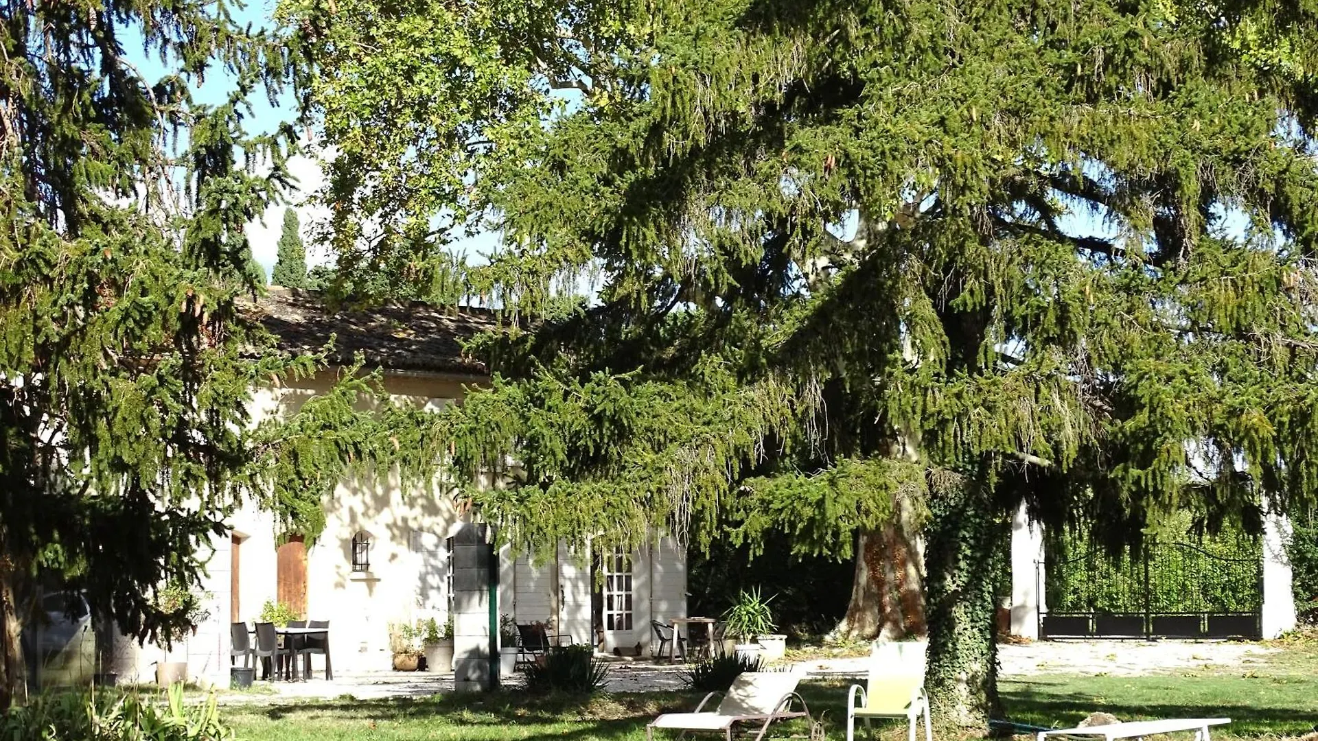Logement Charme Provencal Cabannes Appartement